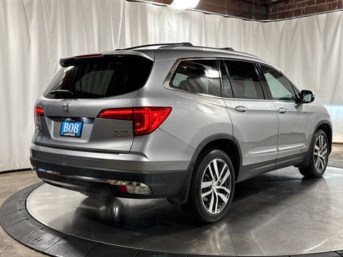 Used 2017 Honda Pilot Elite image 10