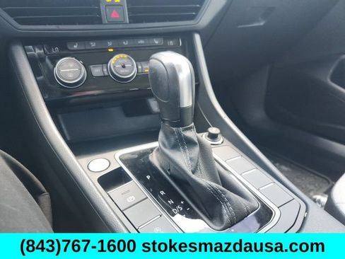 Used 2020 Volkswagen Jetta R-Line FWD image 34