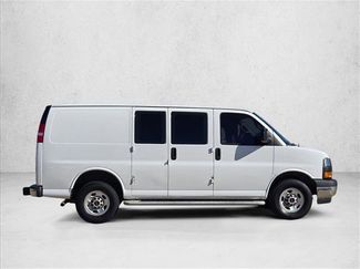 Used 2022 GMC Savana 2500 w/ Driver Convenience Package video 4