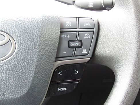 Used 2026 Toyota Camry LE w/ Preferred Package 2 (TMS) FWD image 24