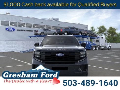 New 2025 Ford Expedition Active image 6