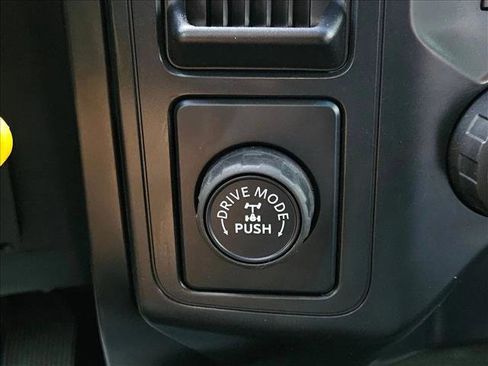 Used 2025 Ford F150 XL RWD image 13