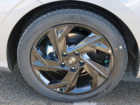 New 2026 Hyundai Elantra Sport image 7