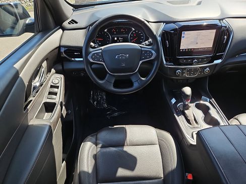 Used 2024 Chevrolet Traverse RS AWD/4WD image 12