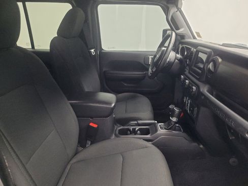 Used 2018 Jeep Wrangler Unlimited Sport S AWD/4WD image 21