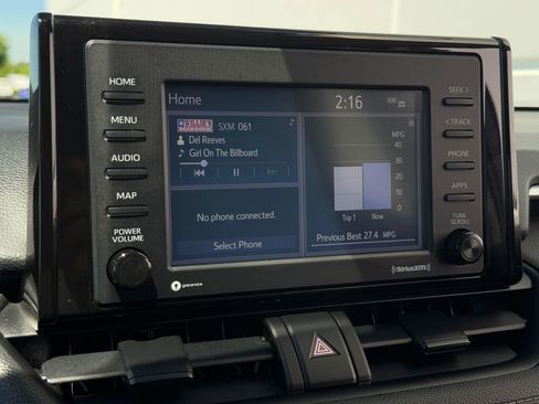 Certified 2022 Toyota RAV4 XLE w/ Convenience Package AWD/4WD image 18