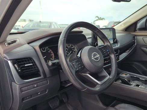 Used 2023 Nissan Rogue SL w/ SL Premium Package FWD image 13