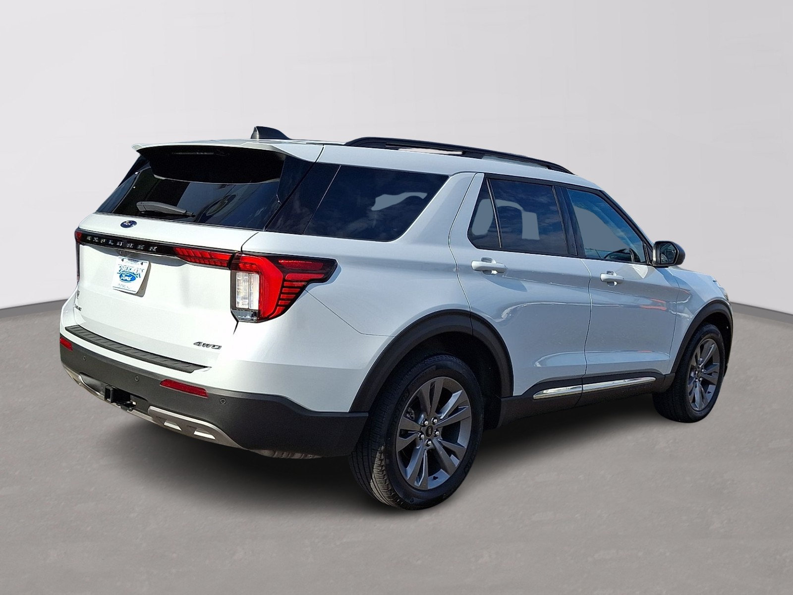 Used 2025 Ford Explorer Active w/ Active Comfort Package AWD/4WD image 6