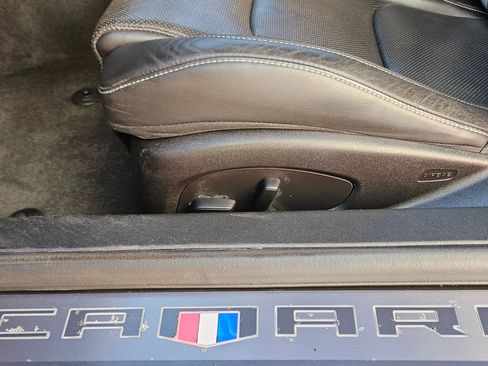 Used 2017 Chevrolet Camaro SS image 21