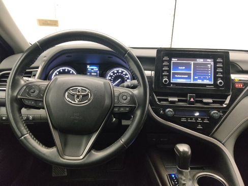 Used 2022 Toyota Camry SE image 22