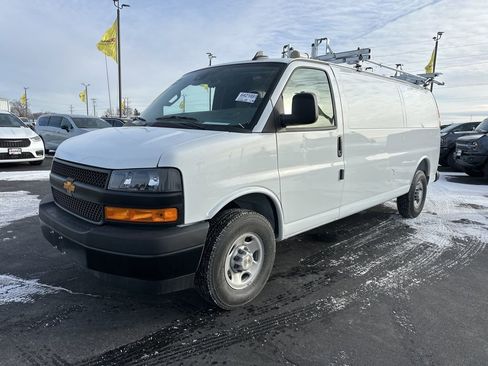 Used 2025 Chevrolet Express 2500 Extended w/ Communications Package image 13