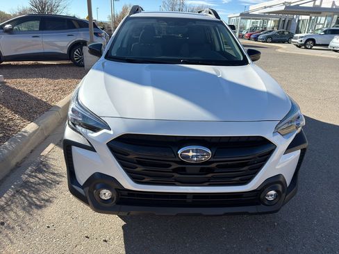 Used 2025 Subaru Outback Onyx Edition image 10