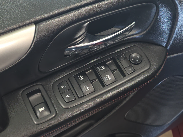 Used 2019 Dodge Grand Caravan GT FWD image 11