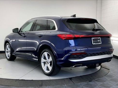 Certified 2025 Audi Q5 Prestige AWD/4WD image 3