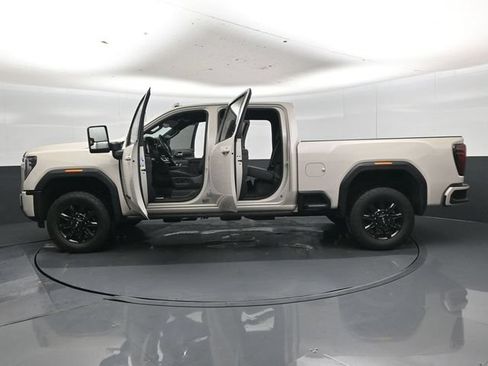 Used 2026 GMC Sierra 2500 AT4 w/ AT4 Premium Plus Package AWD/4WD image 58