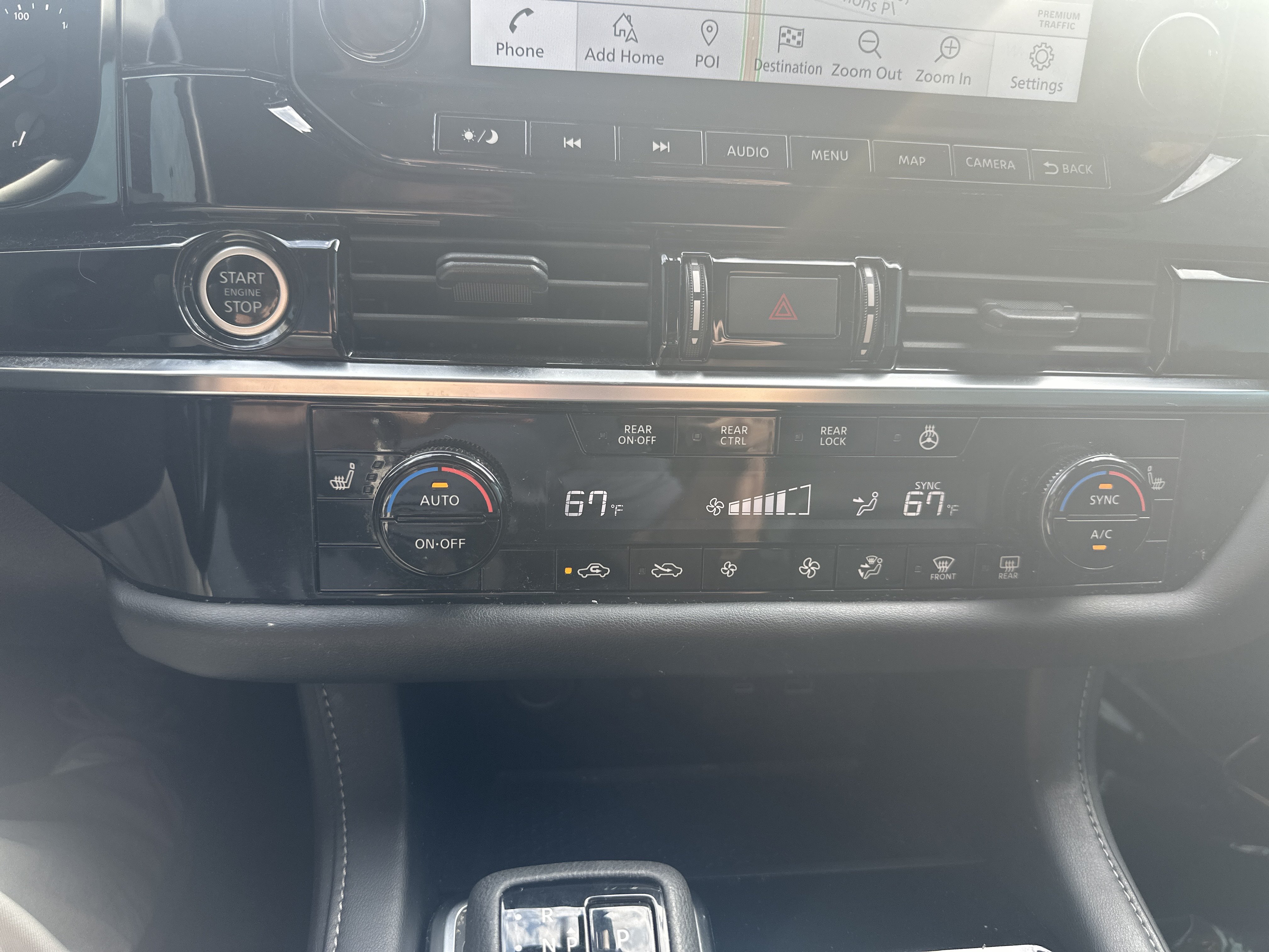 Certified 2024 Nissan Pathfinder SL w/ Black Appearance Package FWD image 27