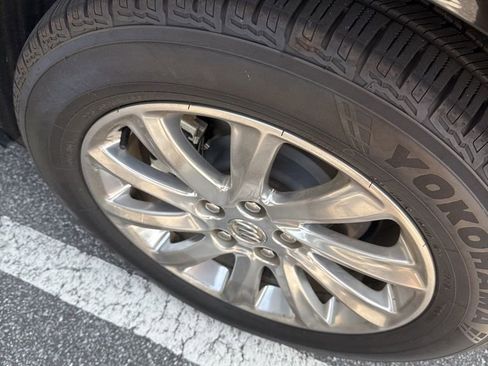 Used 2019 Buick Envision Essence FWD image 7
