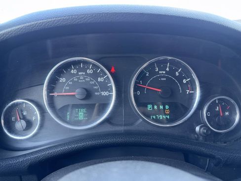 Used 2013 Jeep Wrangler Unlimited Sport AWD/4WD image 23