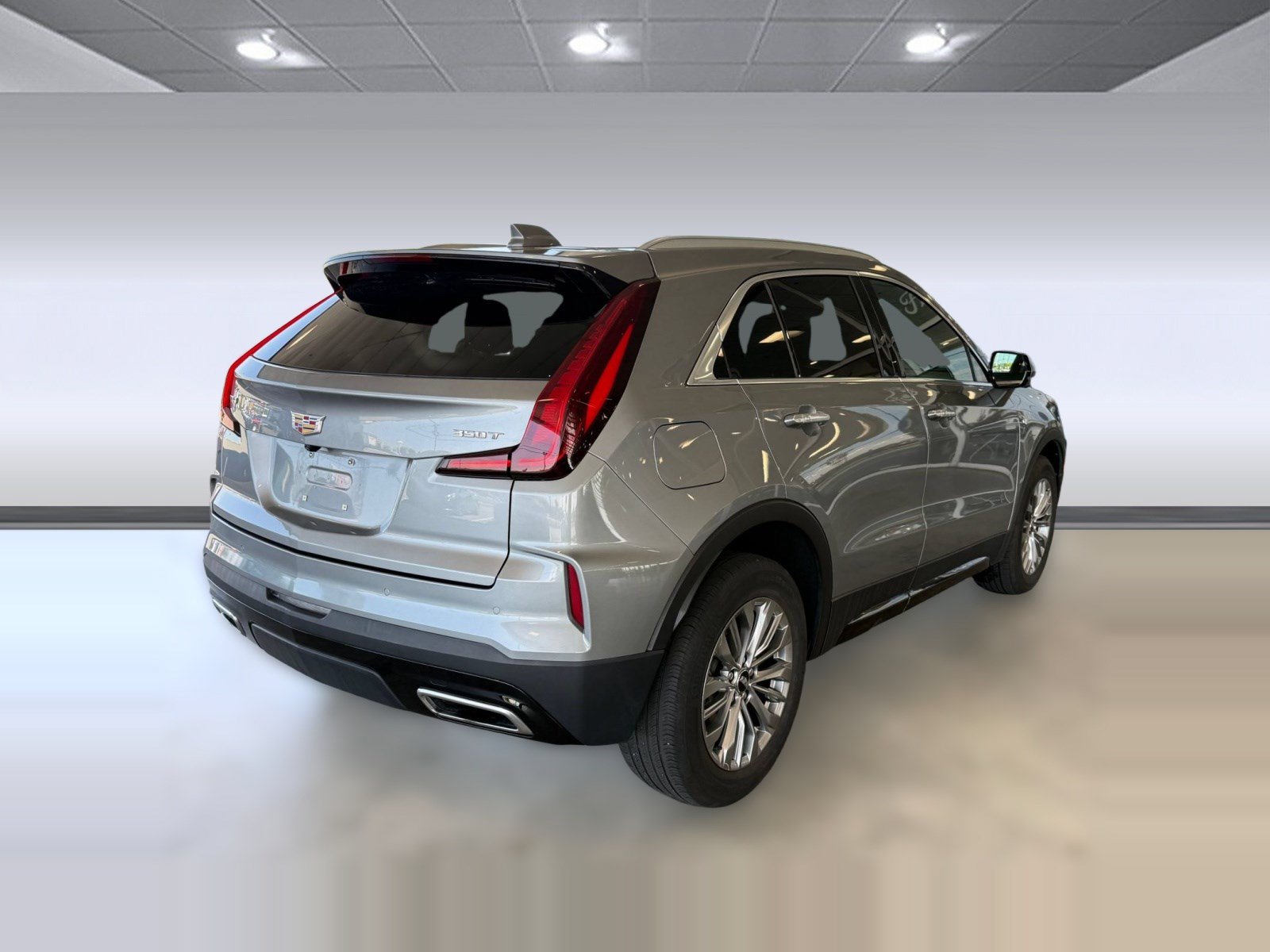Used 2025 Cadillac XT4 Premium Luxury FWD image 9