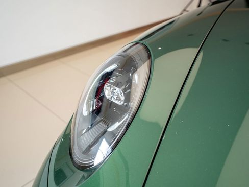 Used 2026 Porsche 911 Targa 4 GTS image 32