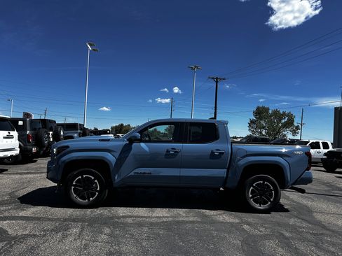 Used 2026 Toyota Tacoma TRD Sport AWD/4WD image 2