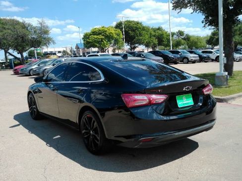 Used 2023 Chevrolet Malibu LT w/ Redline Edition image 9