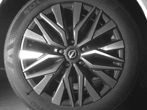 Used 2025 Nissan Altima 2.5 SV image 15