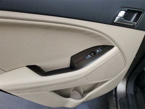 Used 2012 Kia Optima EX w/ Premium Pkg image 16