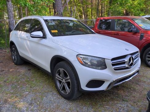 Used 2017 Mercedes-Benz GLC 300 image 3