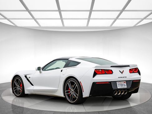 Used 2016 Chevrolet Corvette Stingray Coupe w/ 3LT Preferred Equipment Group image 2