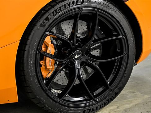 Used 2020 McLaren 720S Performance RWD image 15