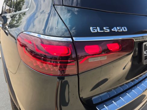 Certified 2024 Mercedes-Benz GLS 450 4MATIC image 33
