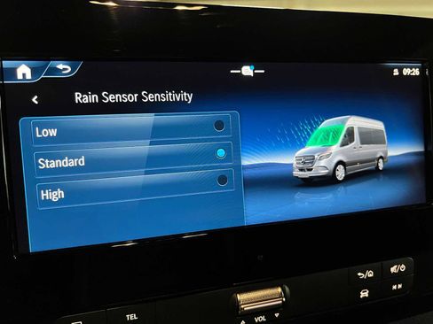 Used 2025 Mercedes-Benz Sprinter 2500 image 34