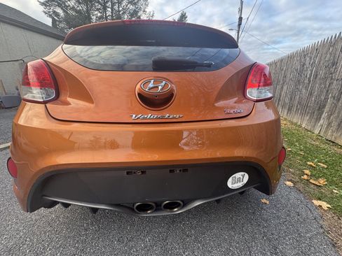 Used 2016 Hyundai Veloster Turbo image 5