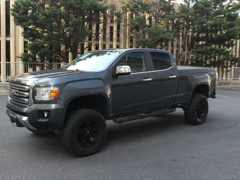 Used 2017 GMC Canyon SLT AWD/4WD image 12