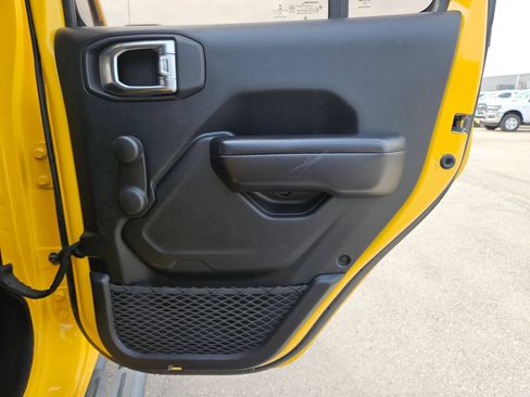 Used 2021 Jeep Wrangler Unlimited Sport AWD/4WD image 26