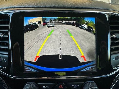 Used 2021 Jeep Grand Cherokee SRT AWD/4WD image 9