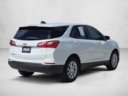 Used 2020 Chevrolet Equinox LS w/ LS Convenience Package FWD image 5