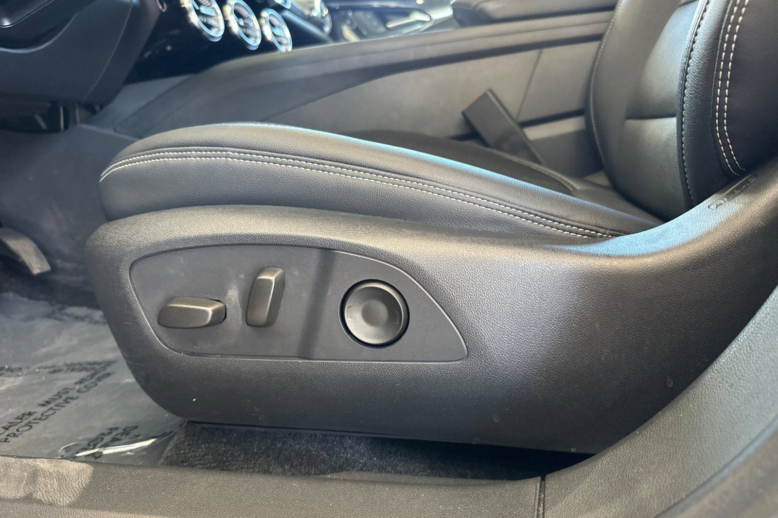Used 2024 Chevrolet Blazer EV LT AWD/4WD image 13