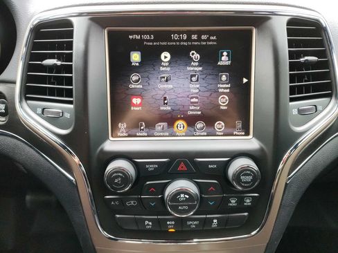 Used 2016 Jeep Grand Cherokee Limited AWD/4WD image 13