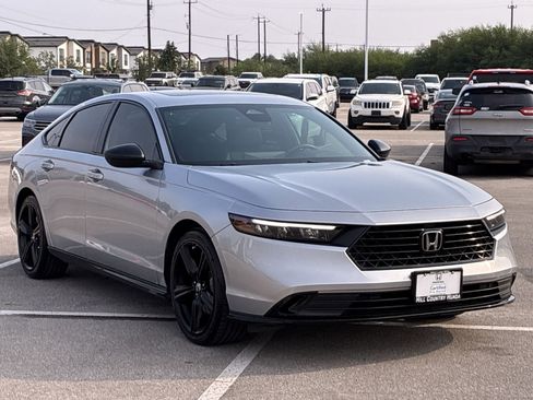 Certified 2025 Honda Accord Sport image 8