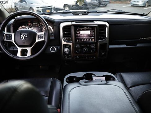 Used 2016 RAM 1500 Laramie w/ Convenience Group image 14