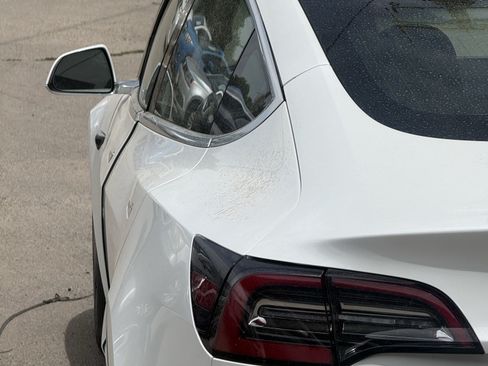 Used 2020 Tesla Model 3 Standard Range RWD image 18