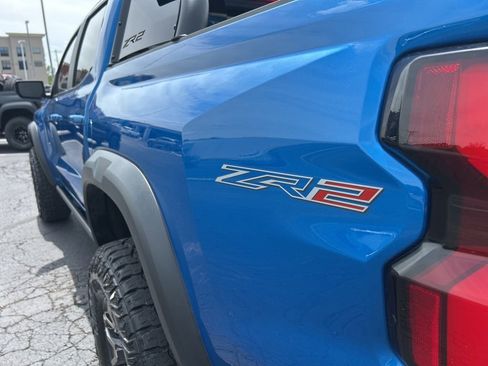 Used 2024 Chevrolet Colorado ZR2 w/ ZR2 Convenience Package III AWD/4WD image 16