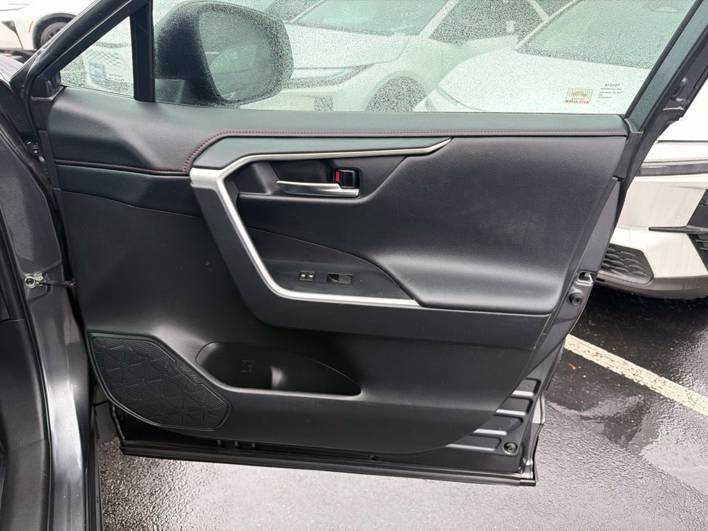 Used 2020 Toyota RAV4 TRD Off-Road AWD/4WD image 8