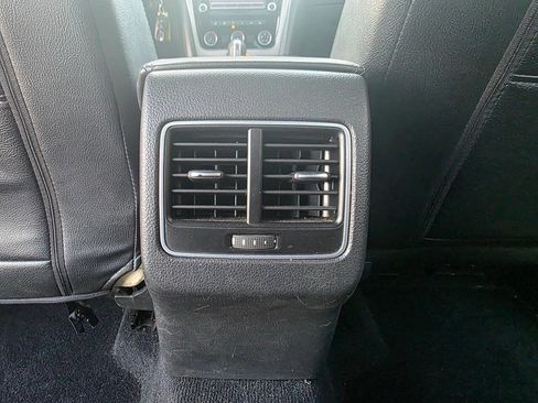 Used 2013 Volkswagen Passat 2.5 SE image 22