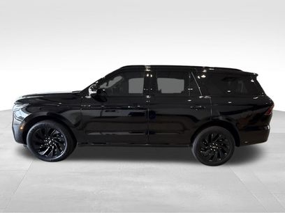 Used 2025 Lincoln Navigator Reserve w/ Jet Appearance Package