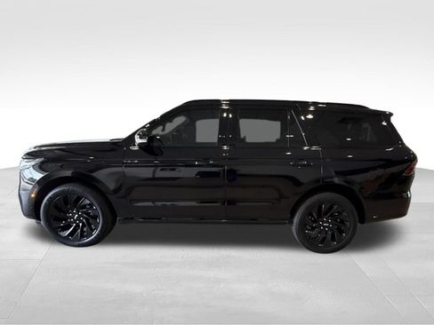 Used 2025 Lincoln Navigator Reserve w/ Jet Appearance Package AWD/4WD image 4