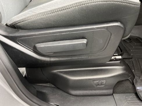 Used 2021 RAM 1500 Big Horn image 7