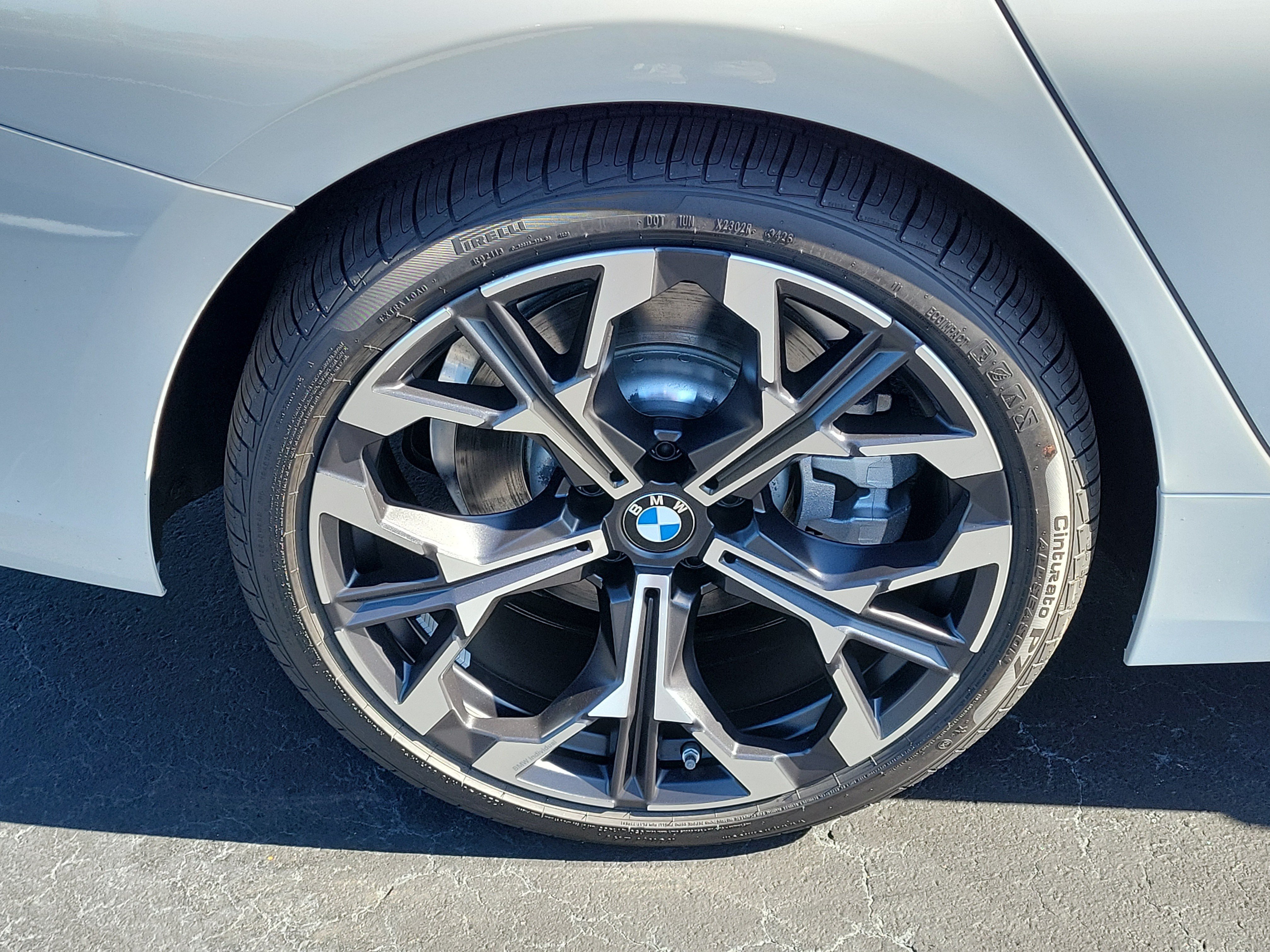 New 2026 BMW 330i Sedan w/ Convenience Package RWD image 5